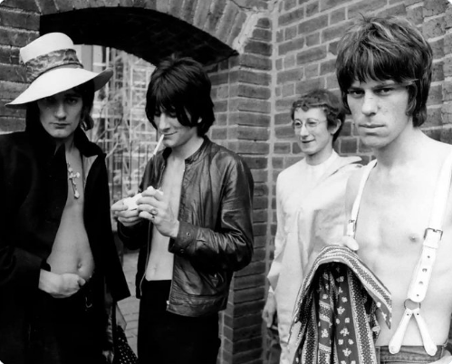 photo of Jeff Beck Group, with Rod Stewart, Ron Wood, Micky Waller and Jeff Beck